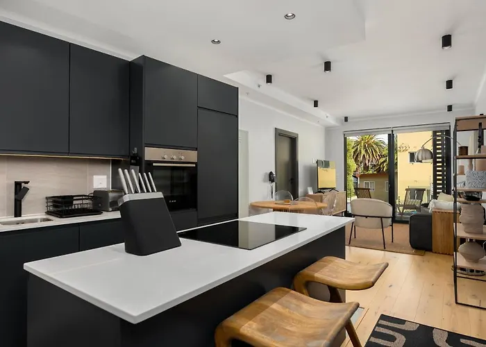 Luxury Green Point Apartment With Backup Power